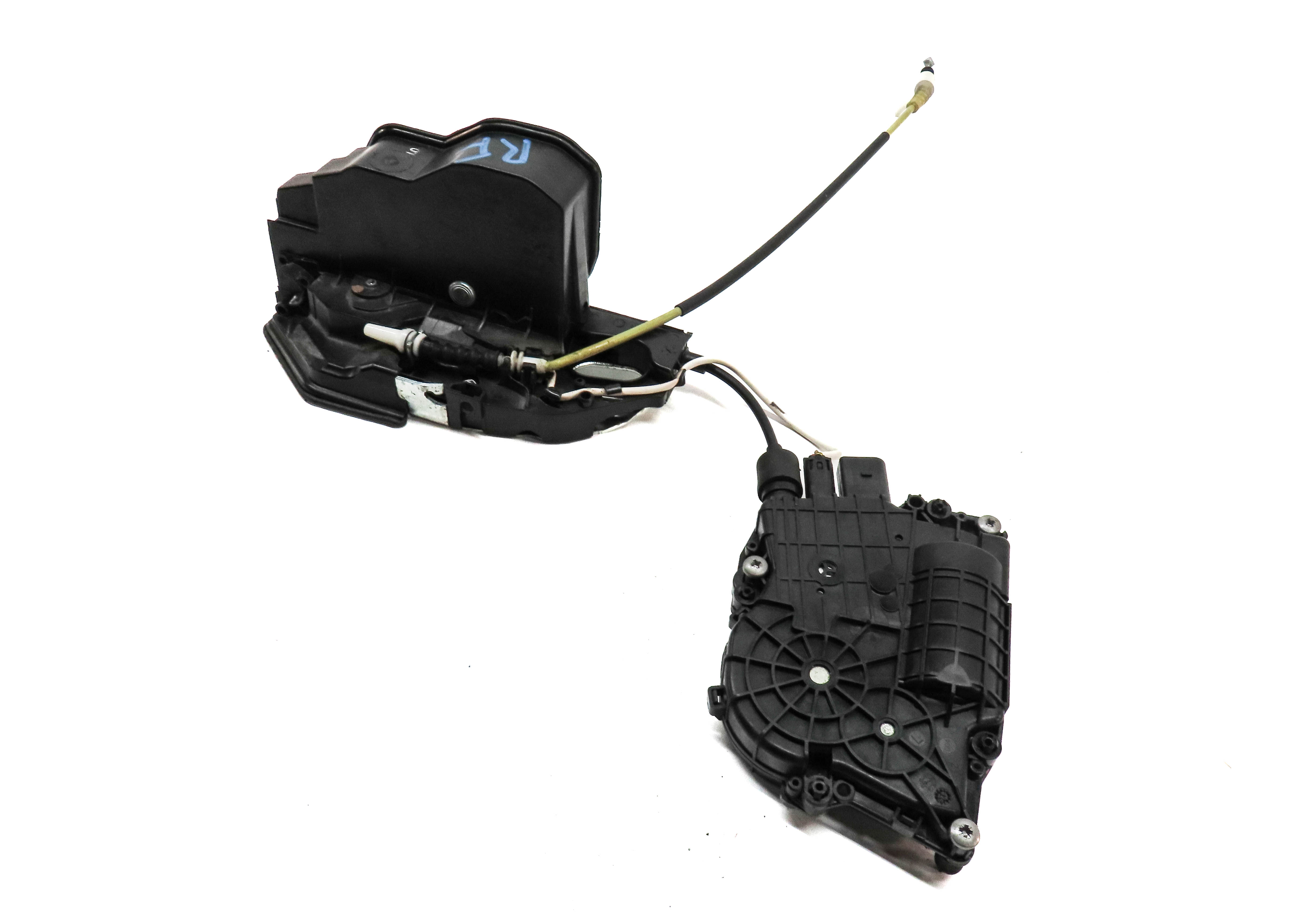 10-16 BMW 528i 535i 550i 750i 760i (F01 F10) FRONT RIGHT SOFT CLOSE DOOR LATCH — exact item pictured